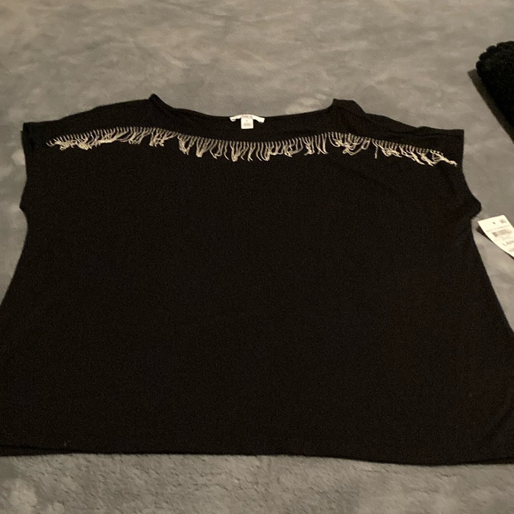 NWT Bar 3 Shirt with metal beaded tassels.  Size Large